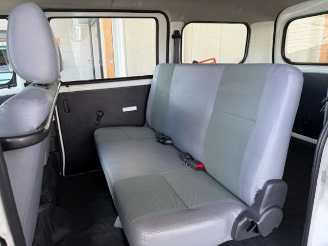 Toyota Town Ace Van 7