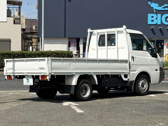 Mazda Bongo Truck 12