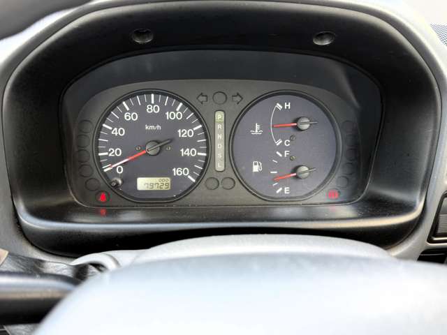 Mazda Bongo Truck 4