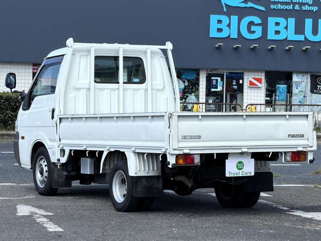 Mazda Bongo Truck 9
