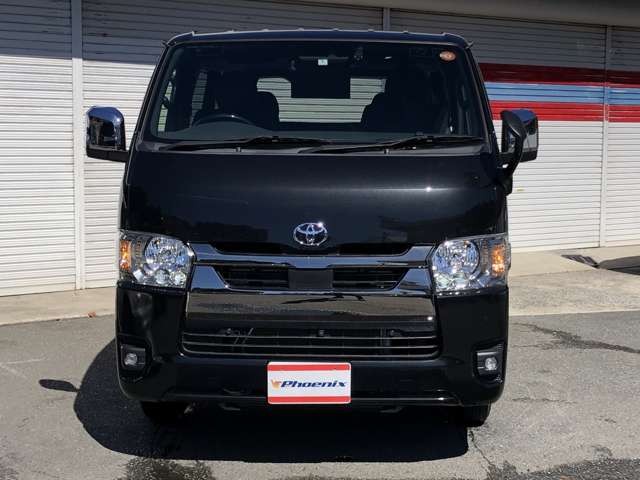 Toyota Hiace Van 3
