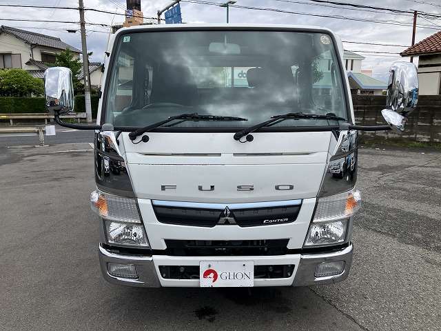 Mitsubishi Fuso Canter 2