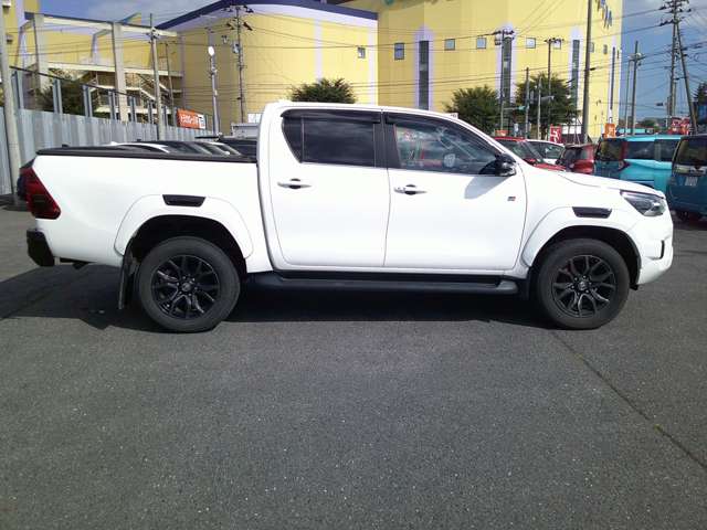 Toyota Hilux 7