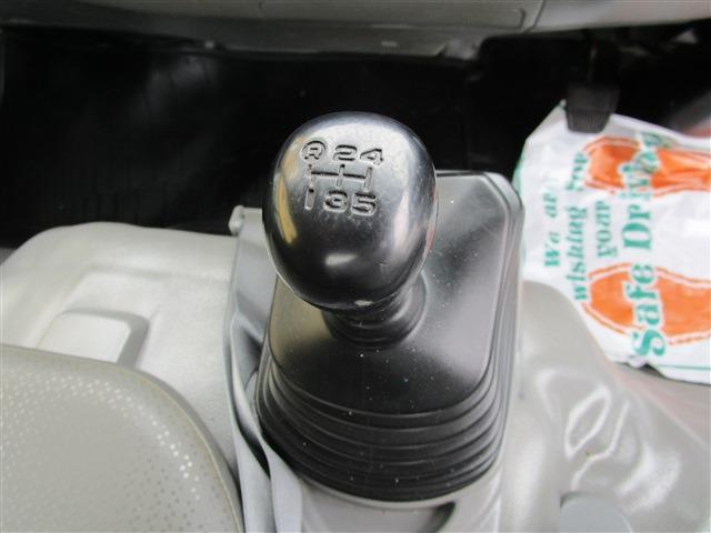Hino Dutro 12