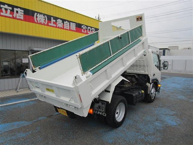 Hino Dutro 7