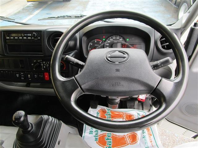 Hino Dutro 10