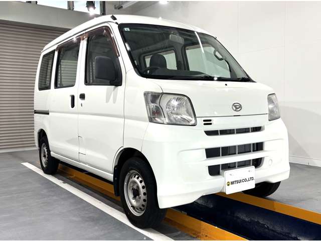 Daihatsu Hijet Cargo 2