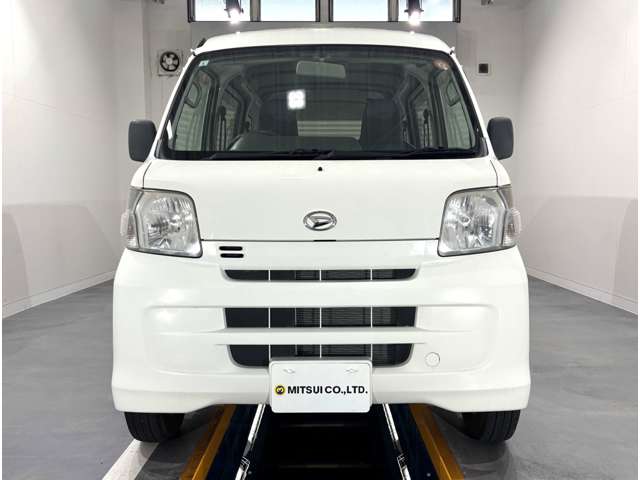 Daihatsu Hijet Cargo 3