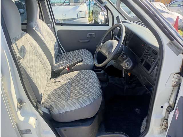 Daihatsu Hijet Cargo 9