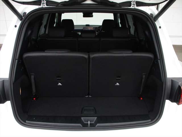 Mercedes-Benz GLB 9