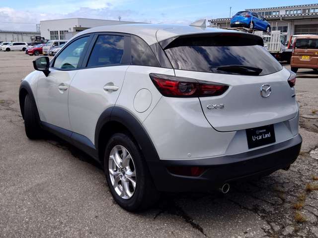 Mazda CX-3 4