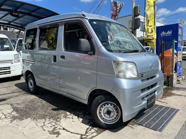 Daihatsu Hijet Cargo 3