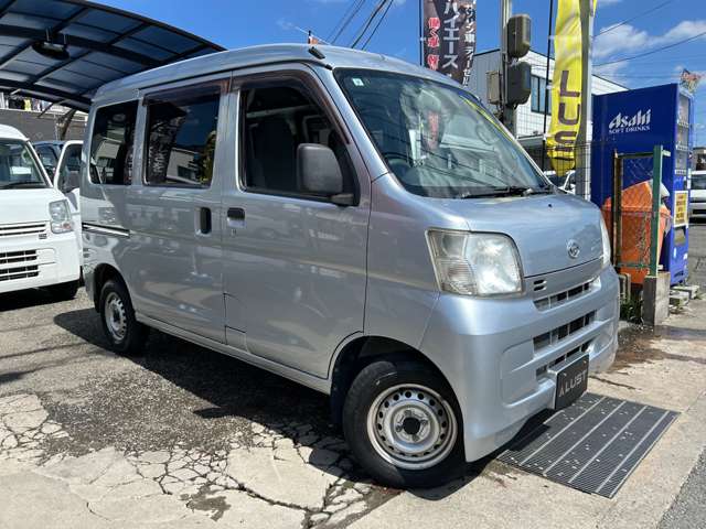 Daihatsu Hijet Cargo 5