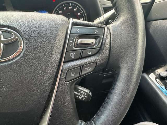 Toyota Alphard 8
