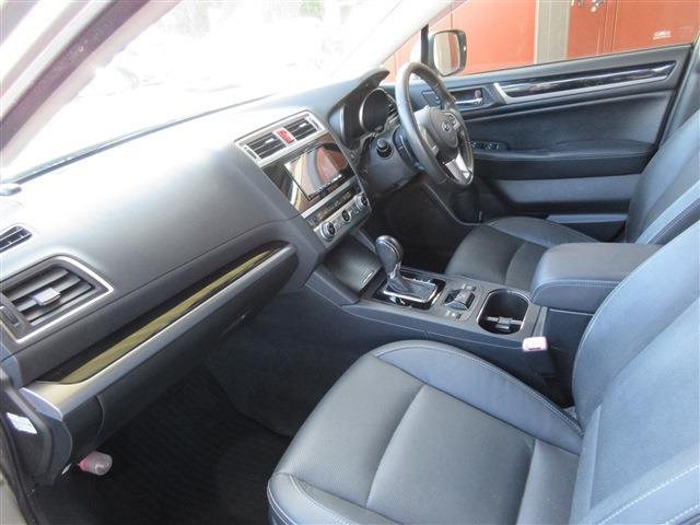 Subaru Legacy Outback 10