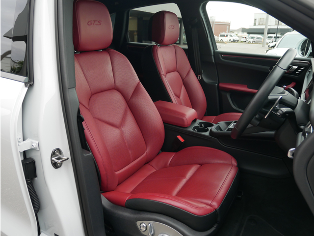 Porsche Macan 7