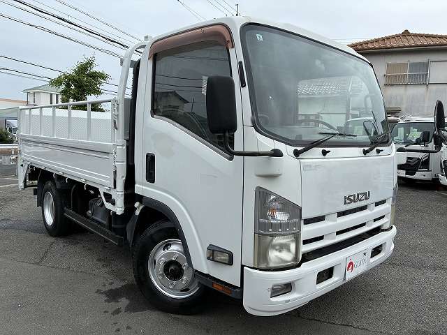 Isuzu Elf 3