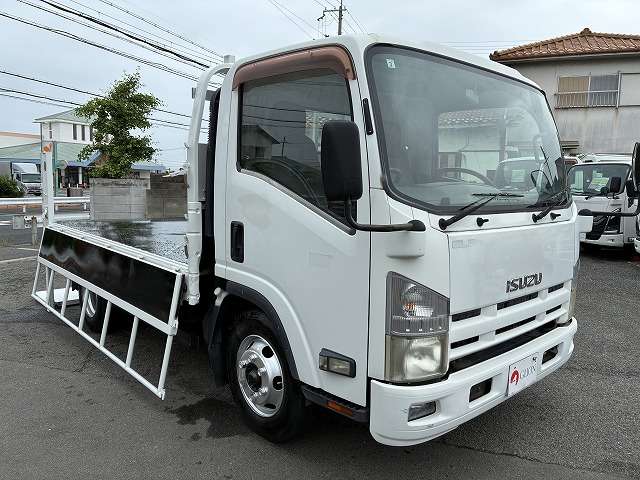 Isuzu Elf 10