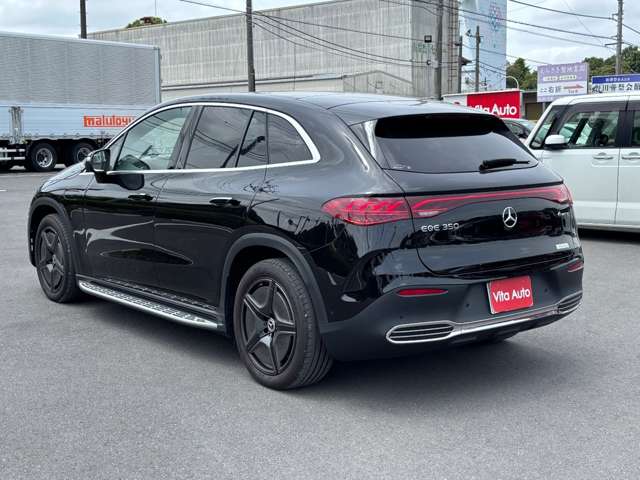 Mercedes-Benz EQE SUV 11