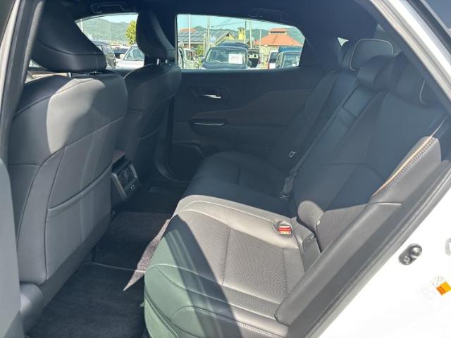 Toyota Crown Crossover 9