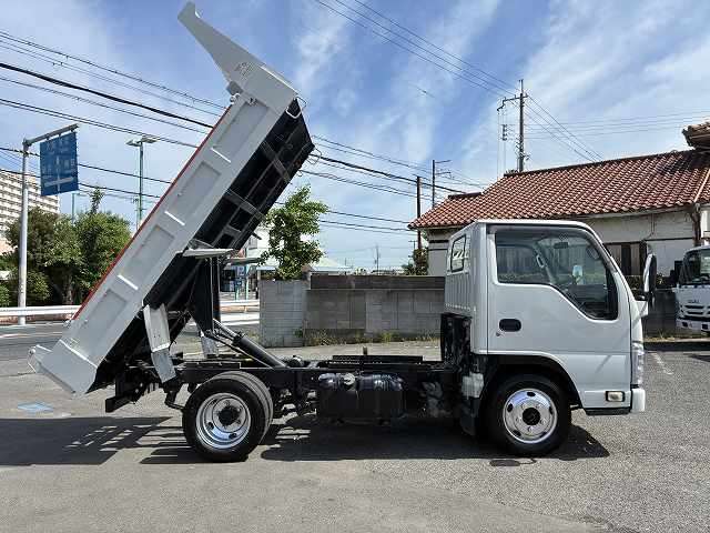 Isuzu Elf 5