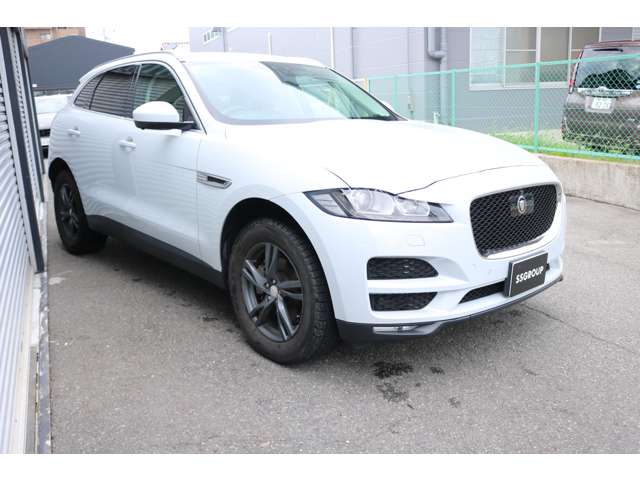 Jaguar F-Pace 5
