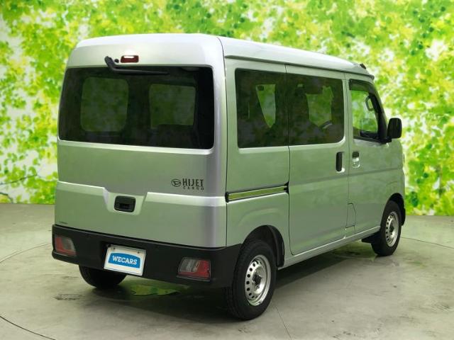 Daihatsu Hijet Cargo 6