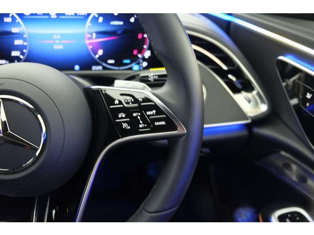 Mercedes-Benz E-Class All-Terrain 8