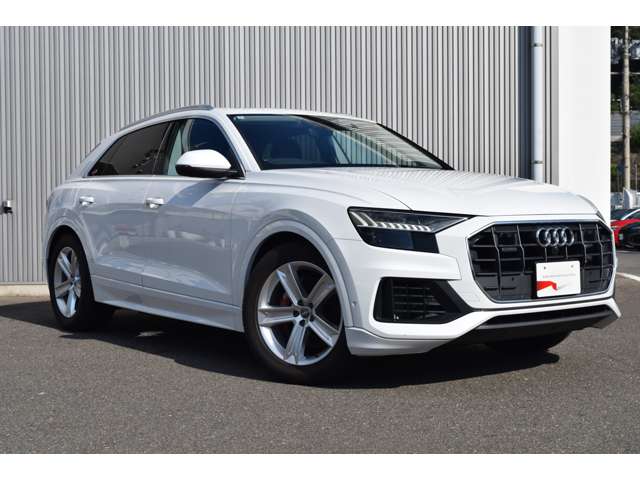 Audi Q8 3