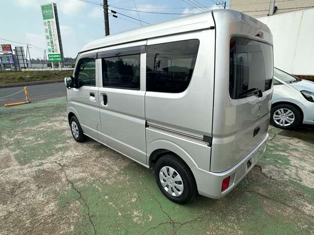 Suzuki Every 8