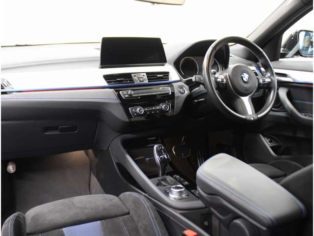 BMW X2 8