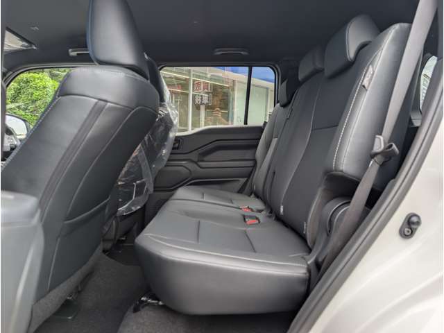 Toyota Land Cruiser FJ 8