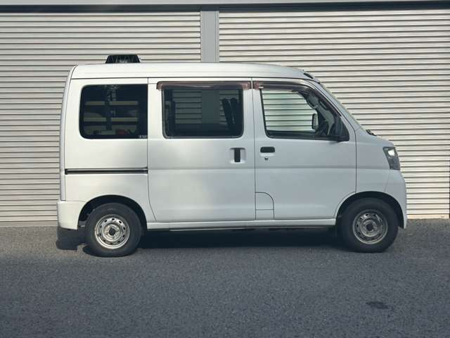 Daihatsu Hijet Cargo 8