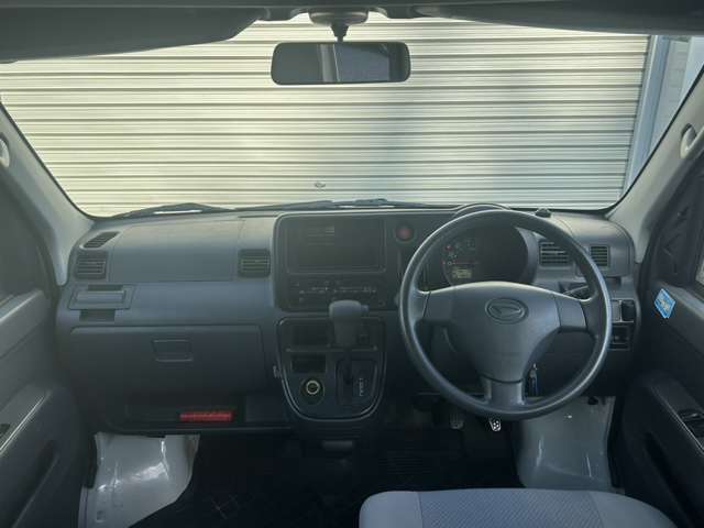 Daihatsu Hijet Cargo 9