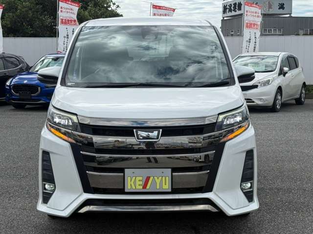Toyota Noah 5