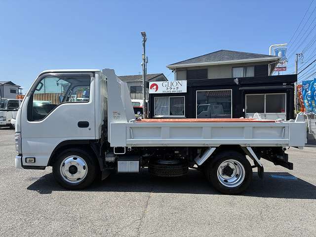 Isuzu Elf 11
