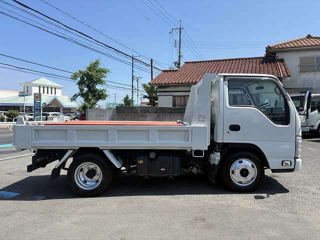Isuzu Elf 12