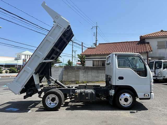 Isuzu Elf 5
