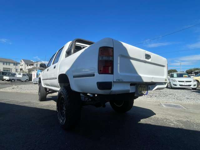 Toyota Hilux 8