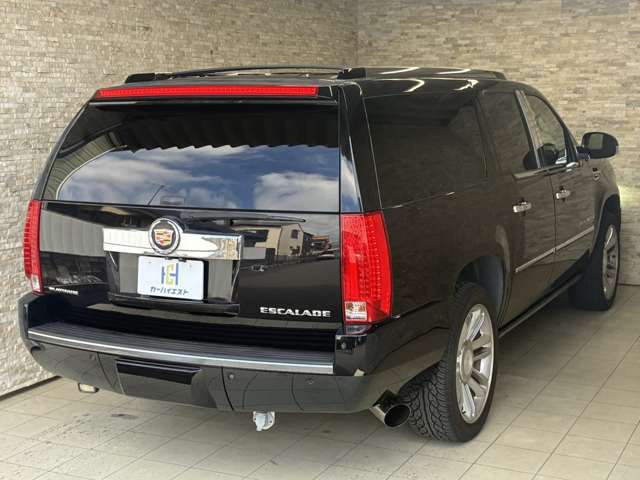 Cadillac Escalade EXT 8