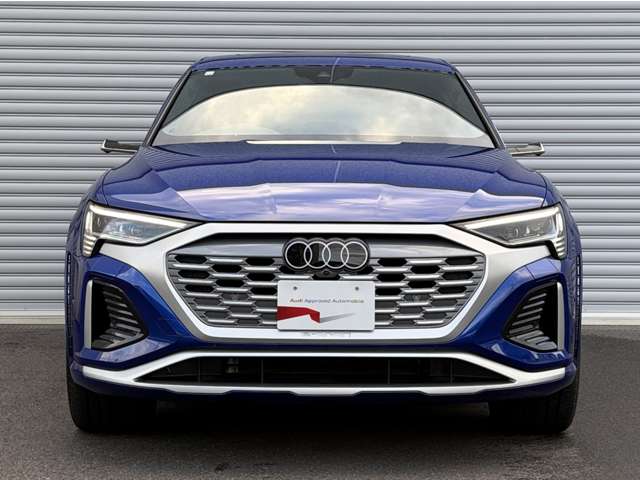 Audi SQ8 Sportback e-tron 6