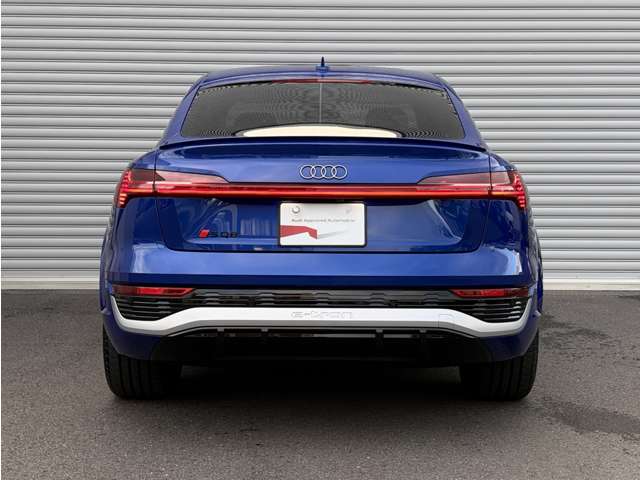 Audi SQ8 Sportback e-tron 10