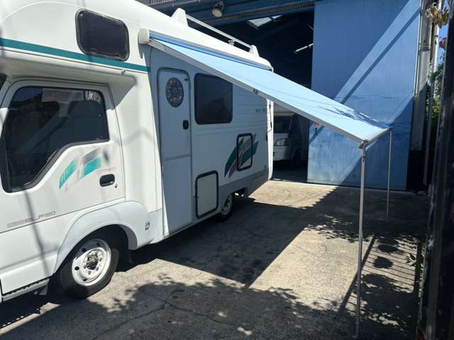 Isuzu Elf 10