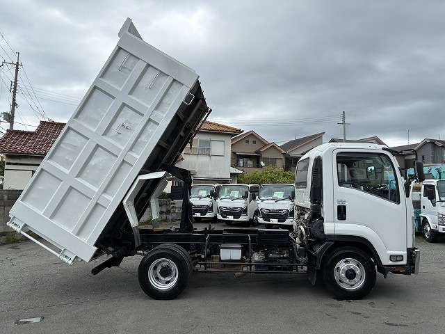 Isuzu Forward 5