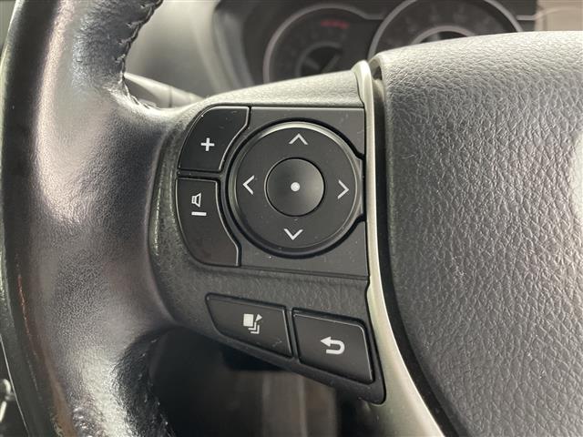Toyota Voxy 8