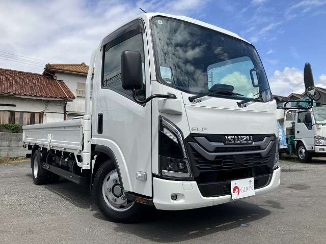 Isuzu Elf 3