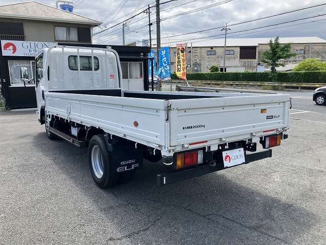Isuzu Elf 6