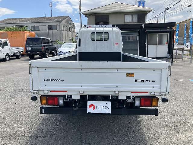 Isuzu Elf 7