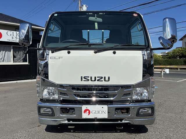 Isuzu Elf 2