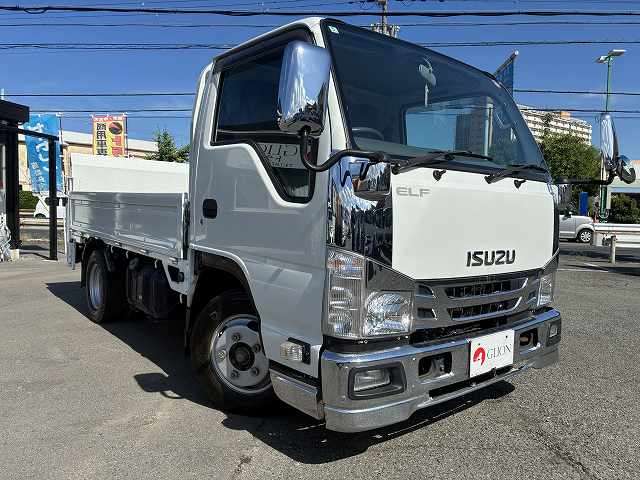 Isuzu Elf 3